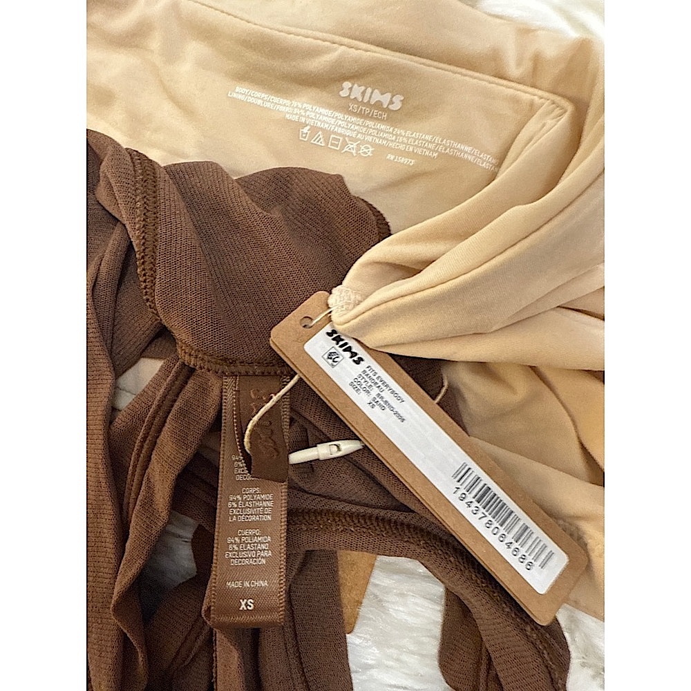 SKIMS | XS Bralette Bundle | Mesh Skims Bralette & Fits Everybody Bandeau - Picture 3 of 3
